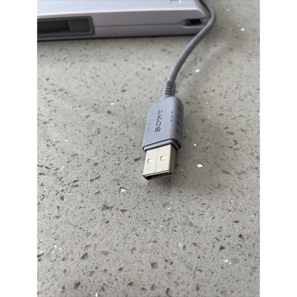 Sony PCGA-UFD5 External USB Floppy Drive Untested - Picture 4 of 11